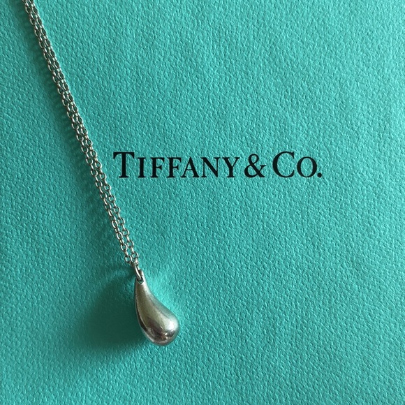 Tiffany & Co. Tear drop necklace authentic - Picture 2 of 2